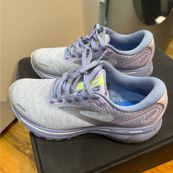 Brooks Shoes - Brooks running sneakers